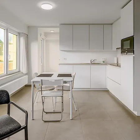 Les Lucioles 0102 Apartament *