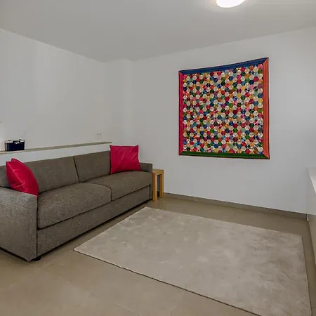 Les Lucioles 0102 Apartamento